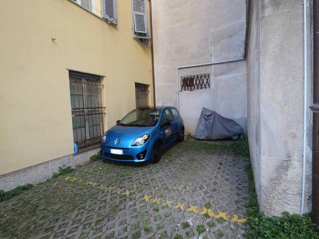 Car parking slot in Via Rovereto, Genova - Photo 1