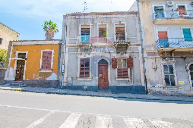 Casa indipendente in Via Vincenzo Casagrandi 26, Catania - Foto 1