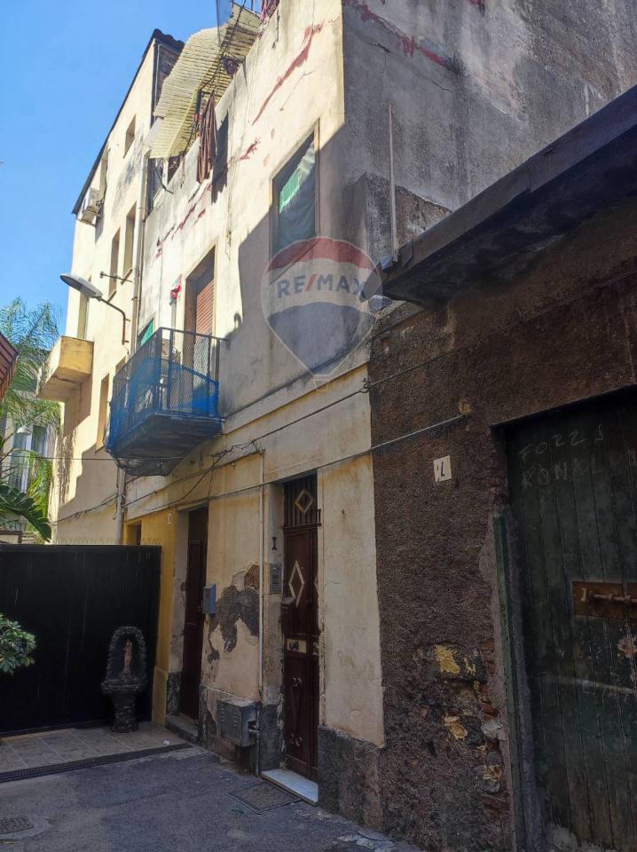 Casa indipendente in vendita a Catania