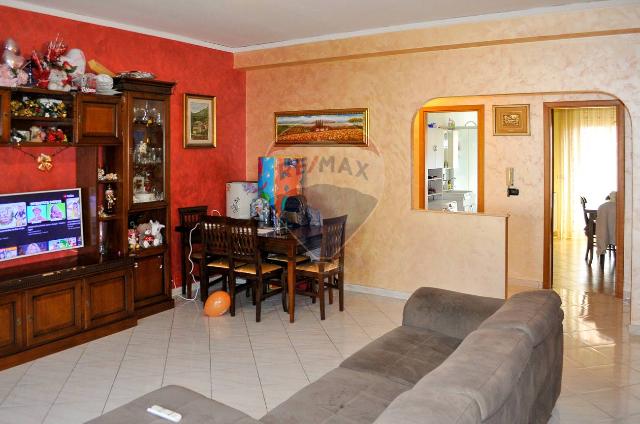 3-room flat in Via Principessa di Piemonte 8, Giarre - Photo 1