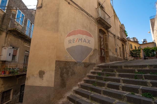 Detached house in Via Gualtiero 9 Bis, Caltagirone - Photo 1