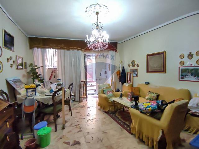 3-room flat in Via Monserrato 31, Catania - Photo 1