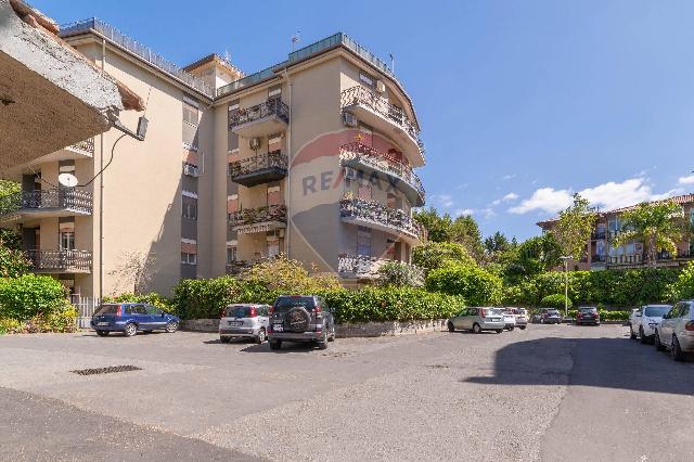 3-room flat in Corso Raffaello 28, Mascalucia - Photo 1