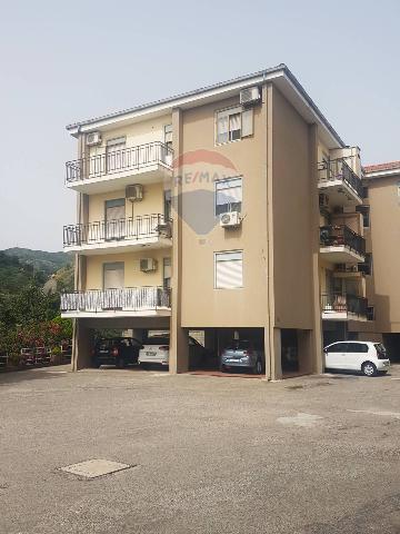 Apartament in Via Primo Molino Pal. 7, Messina - Photo 1