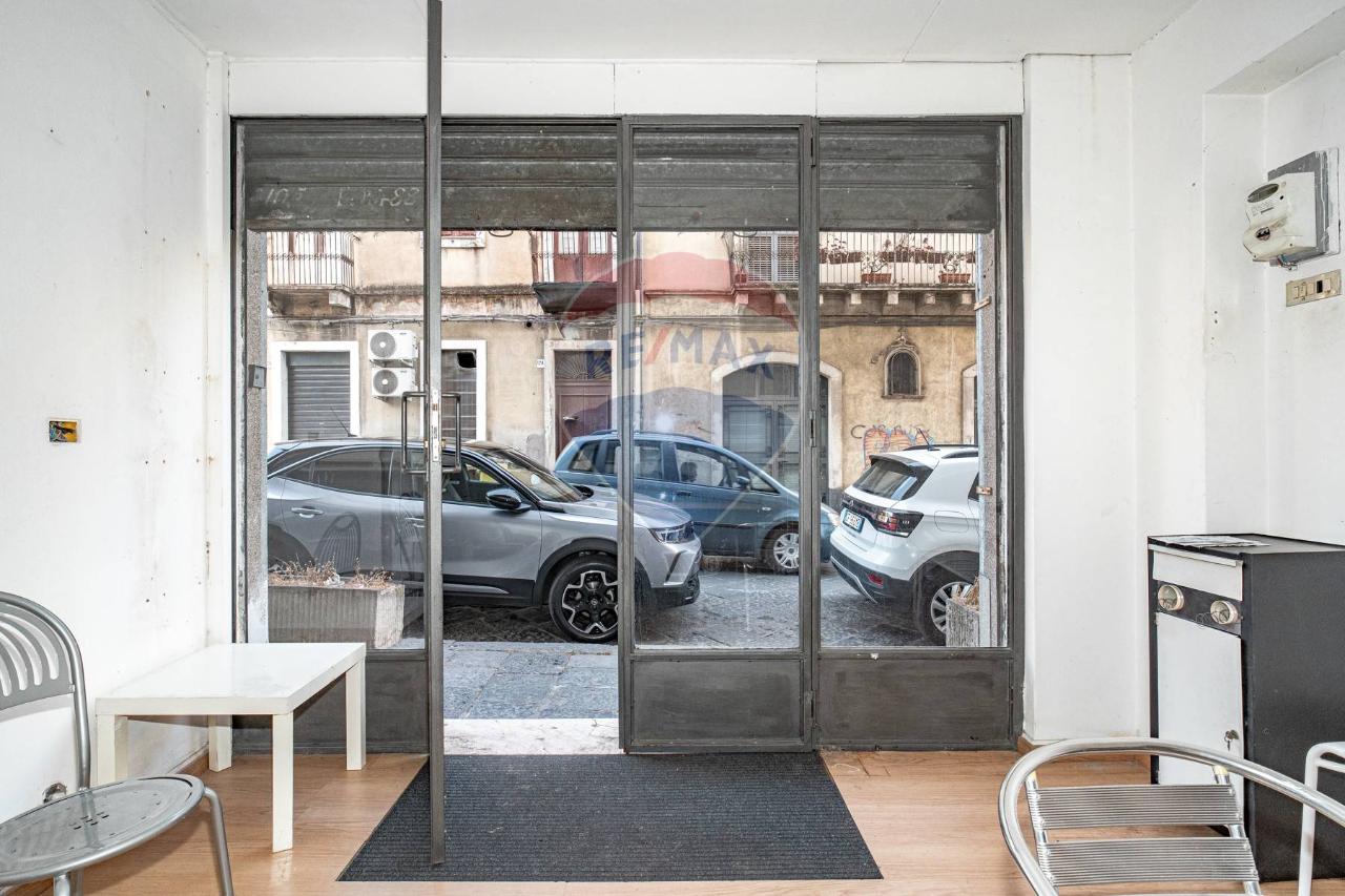 Negozio in Via Marchese di San Giuliano 63, Acireale, {3} - Foto 1