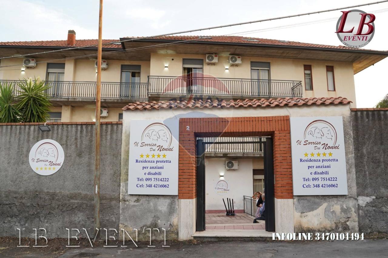 Esercizio commerciale in Via Verona 2, Mascalucia, {3} - Foto 1