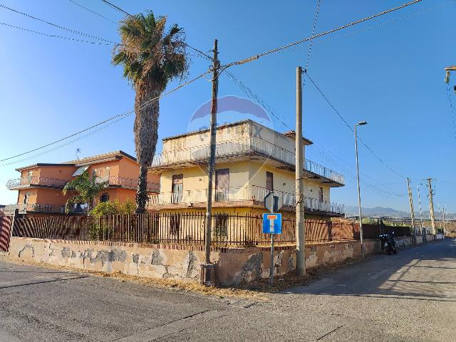 Mansion in {3}, Via Pantelleria 7 - Photo 1