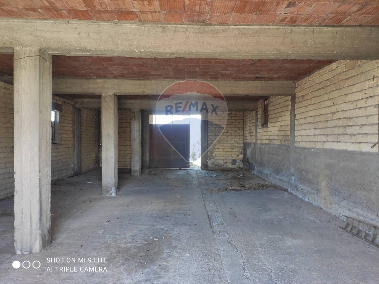 Magazzino in Contrada Marvizzaro 47, Paterno', {3} - Foto 2