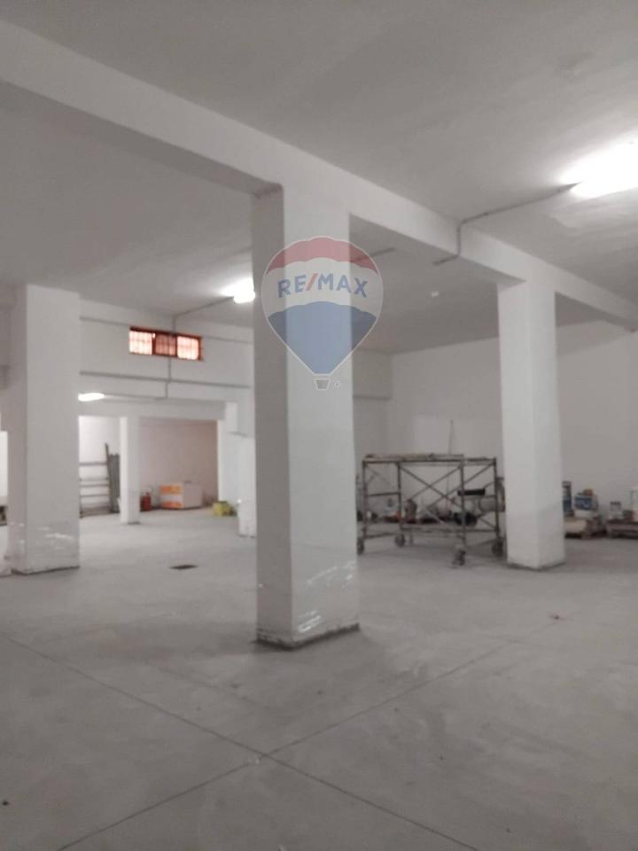 Magazzino in Via Lombardo 2, San Gregorio Di Catania, {3} - Foto 2