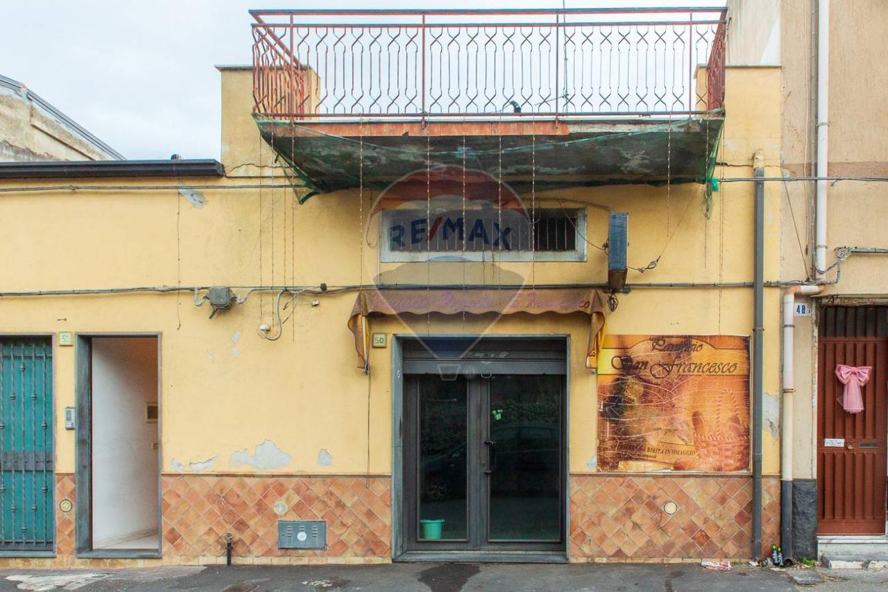 Negozio in Via XXXI Maggio 50, Catania, {3} - Foto 1