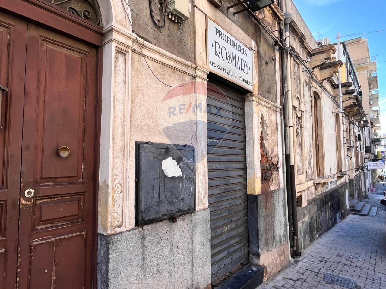 Negozio in Via Vincenzo Casagrande 18, Catania, {3} - Foto 2