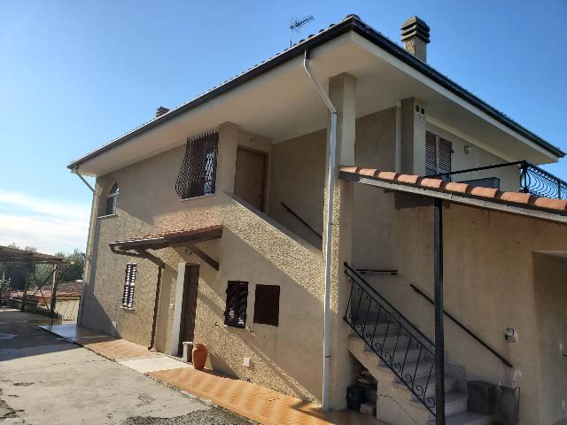 Villa in {3}, Strada Sapergo - Foto 1