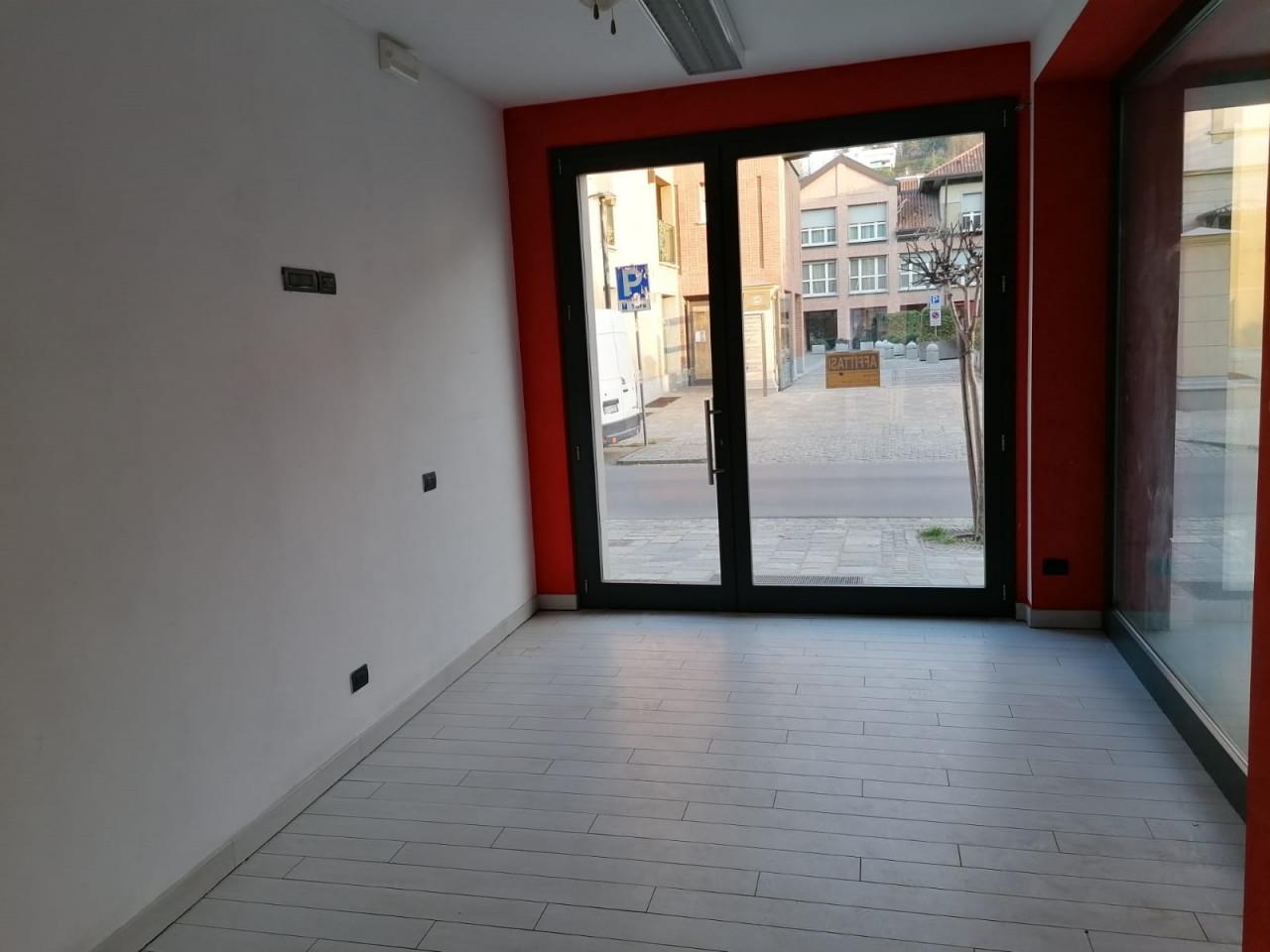 Negozio in Corso Piave, Alba, {3} - Foto 2