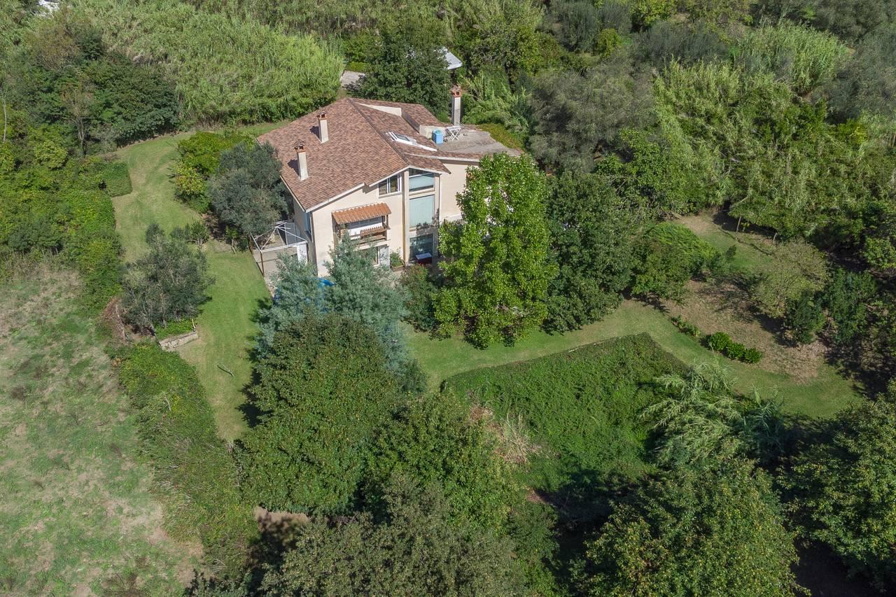Villa in vendita a Campagnano Di Roma