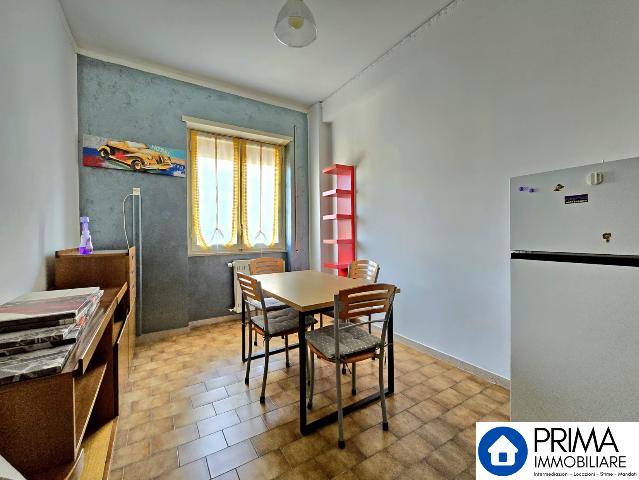 2-room flat in Viale Brin, Terni - Photo 1