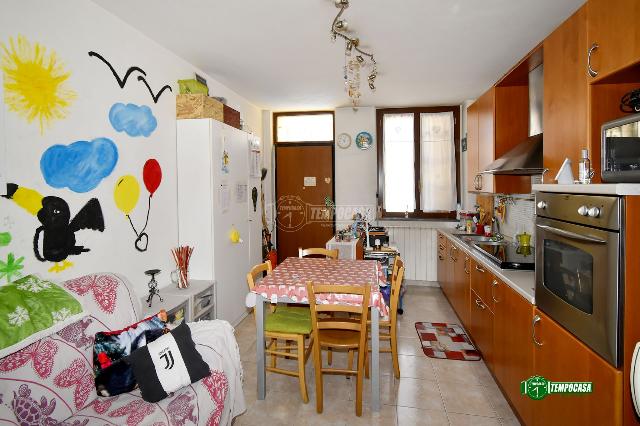 Dreizimmerwohnung in Via C.Na Serbelloni 11, Pregnana Milanese - Foto 1