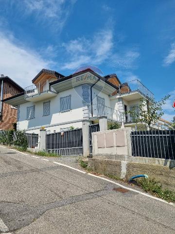 Appartamento in Via Maria Cristina 34, Pino Torinese - Foto 1