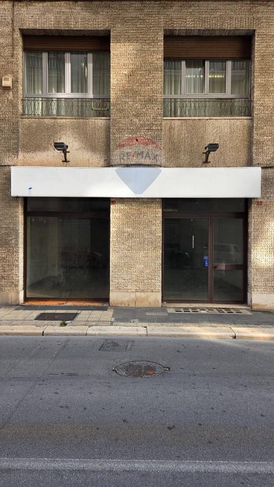 Negozio in Via Andrea da Bari 30, Bari, {3} - Foto 2