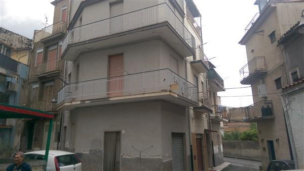 Detached house in Via Basilio, Lentini - Photo 1