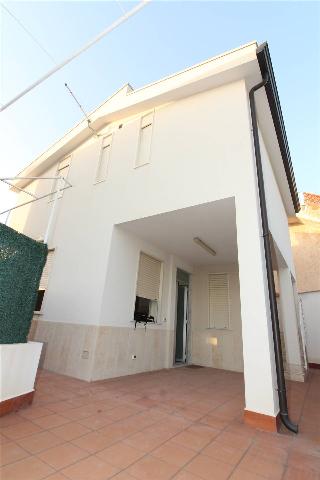 Mansion in {3}, Villaggio Sabbione - Photo 1