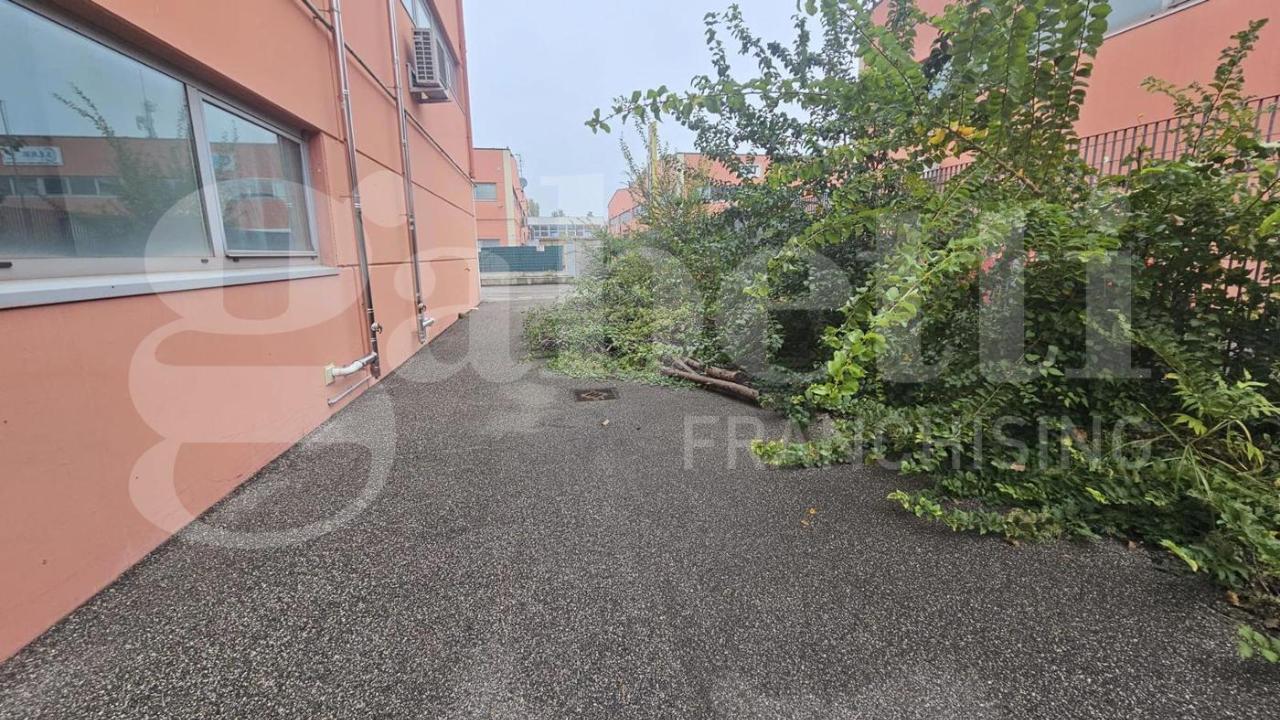 Capannone in Via dell'Elettricista  34, Bologna, {3} - Foto 2