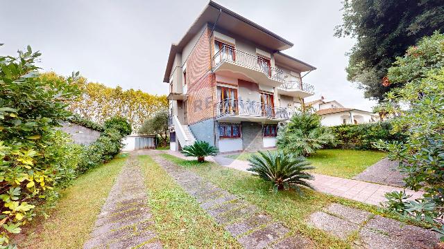 Mansion, Camaiore - Photo 1