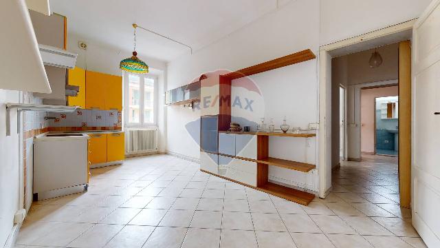 4-room flat, Pietrasanta - Photo 1