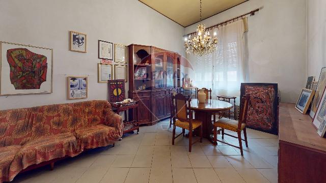 Detached house in Via Sauro 48, Viareggio - Photo 1