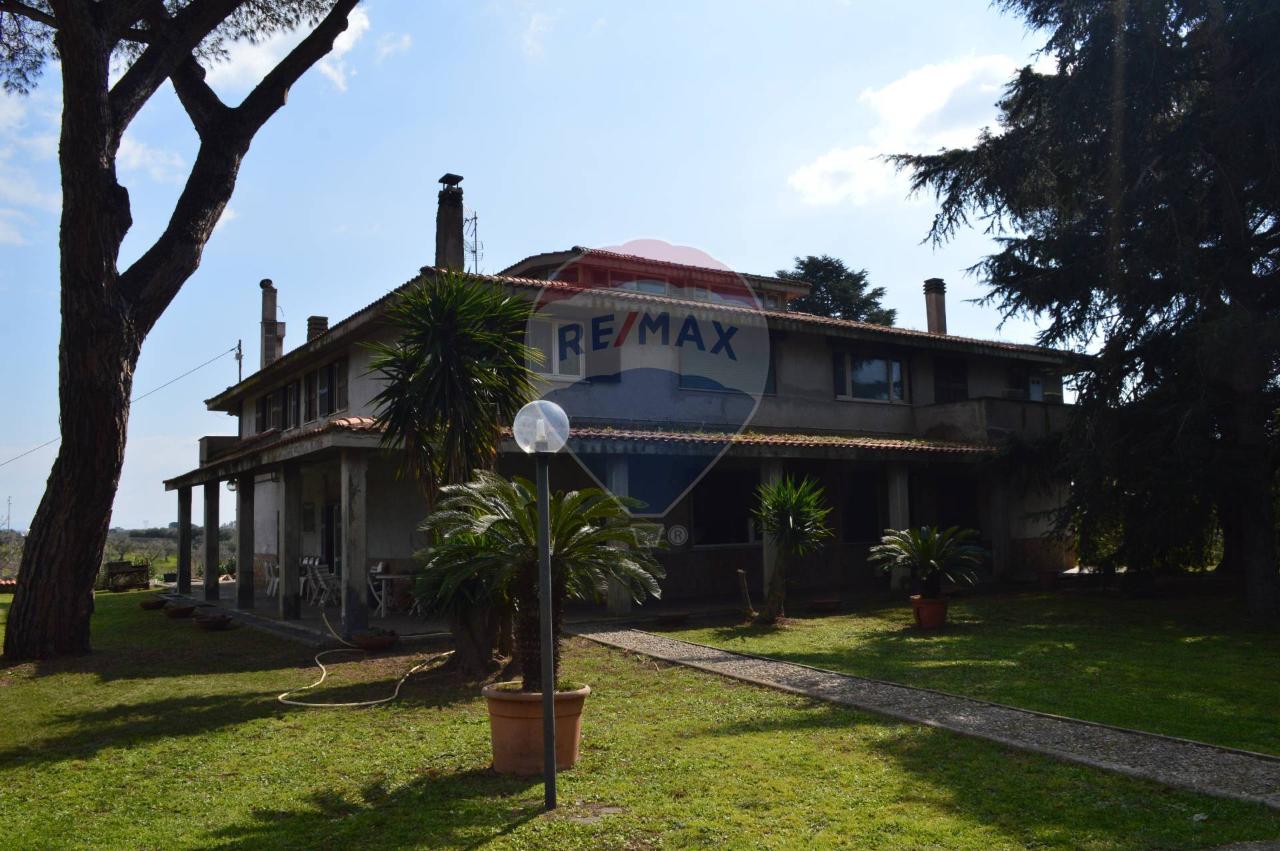 Villa in vendita a Ardea