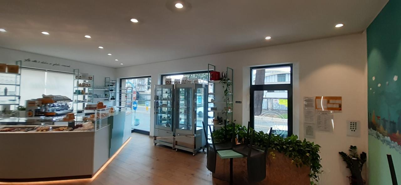 Negozio in Via Milano 94, Somma Lombardo, {3} - Foto 1