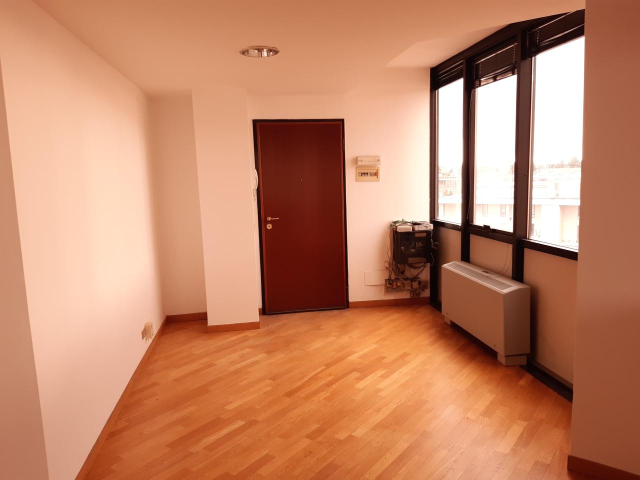 Ufficio in Via Porta 22, Gallarate, {3} - Foto 1