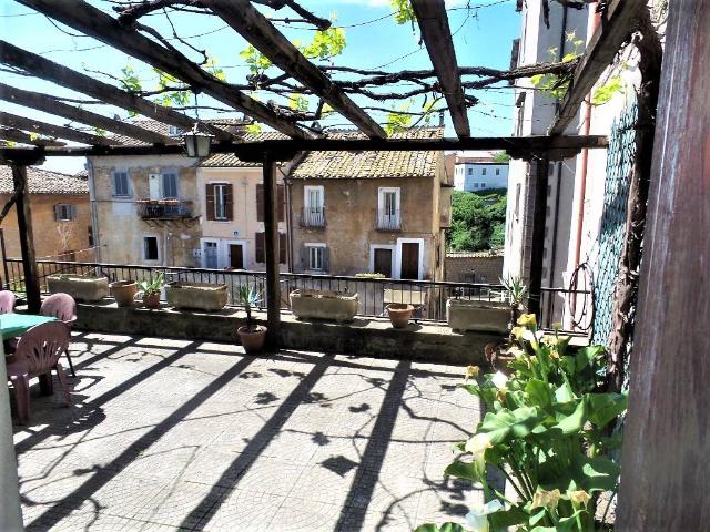 3-room flat in Via Pietro Belli, Caprarola - Photo 1