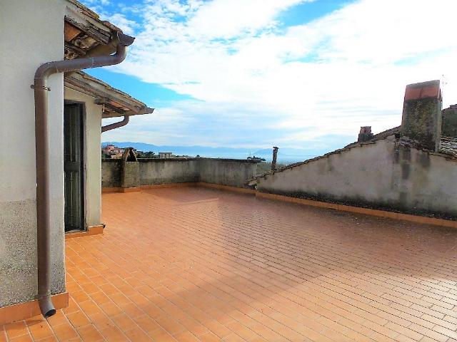 Apartament in {3}, Piazza Martiri della Libertà - Photo 1