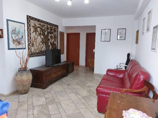 4-room flat in {3}, Viale Giacomo Leopardi - Photo 1