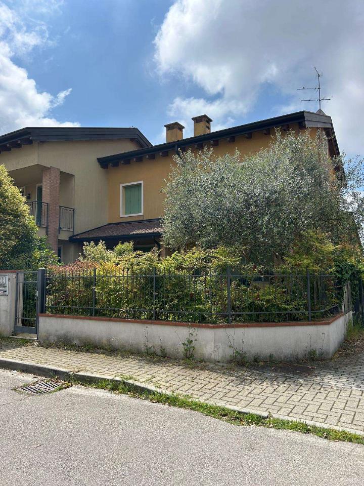 Villa unifamiliare in vendita a Marmirolo