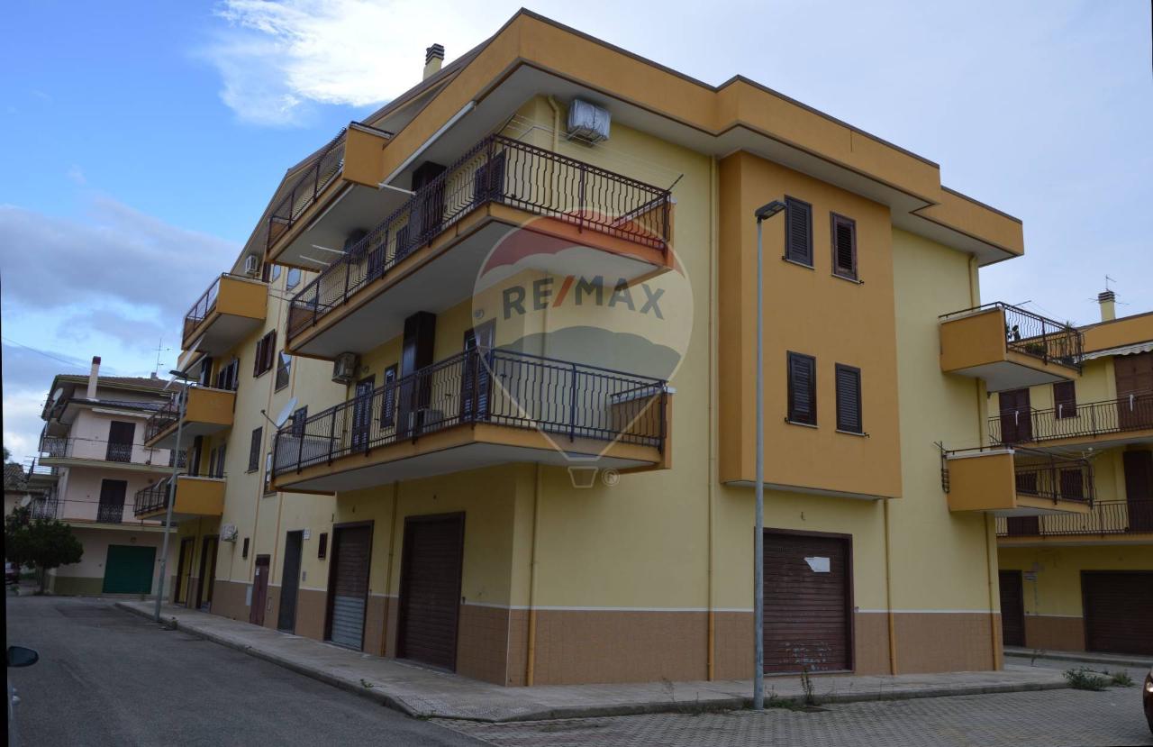 Negozio in Via Teulada, Corigliano-Rossano - Foto 1