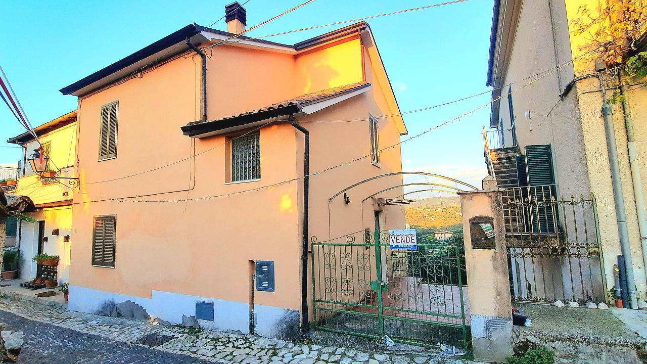 Casa indipendente in vendita a Monte San Giovanni Campano