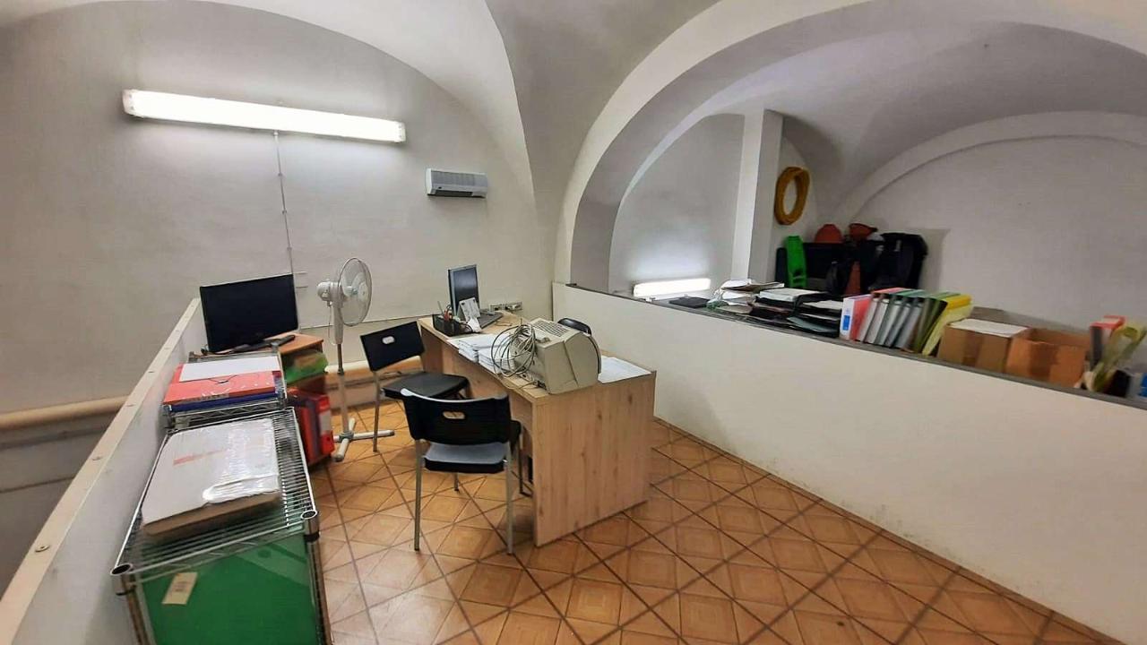 Negozio in , Bari, {3} - Foto 2