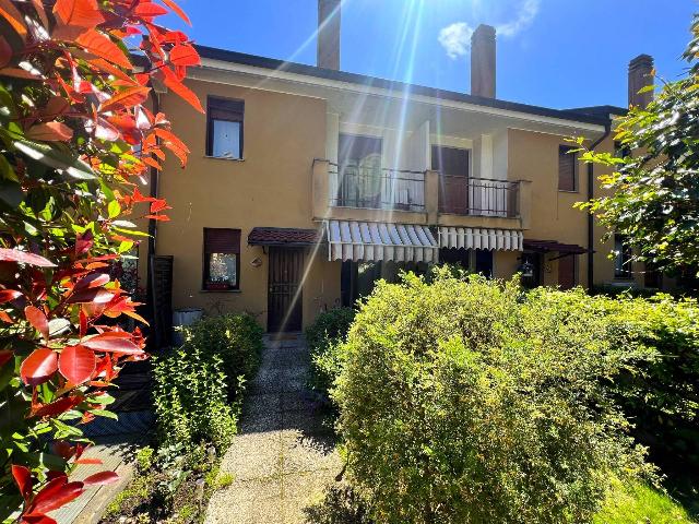 Terraced house, Dormelletto - Photo 1