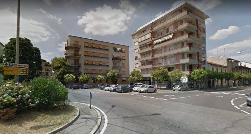 Magazzino in Piazza Plebiscito 2, Busto Arsizio, {3} - Foto 1