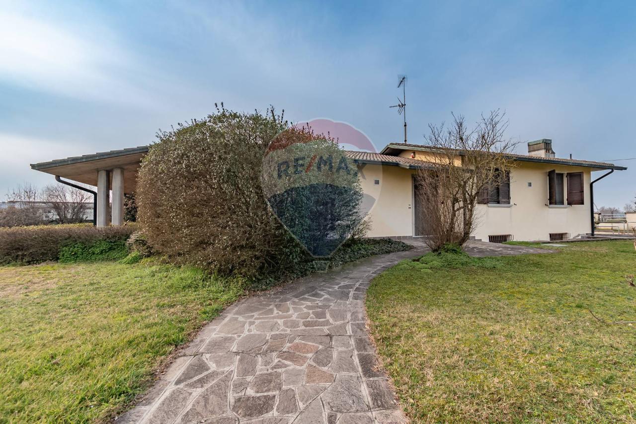 Villa in vendita a Pavone Del Mella