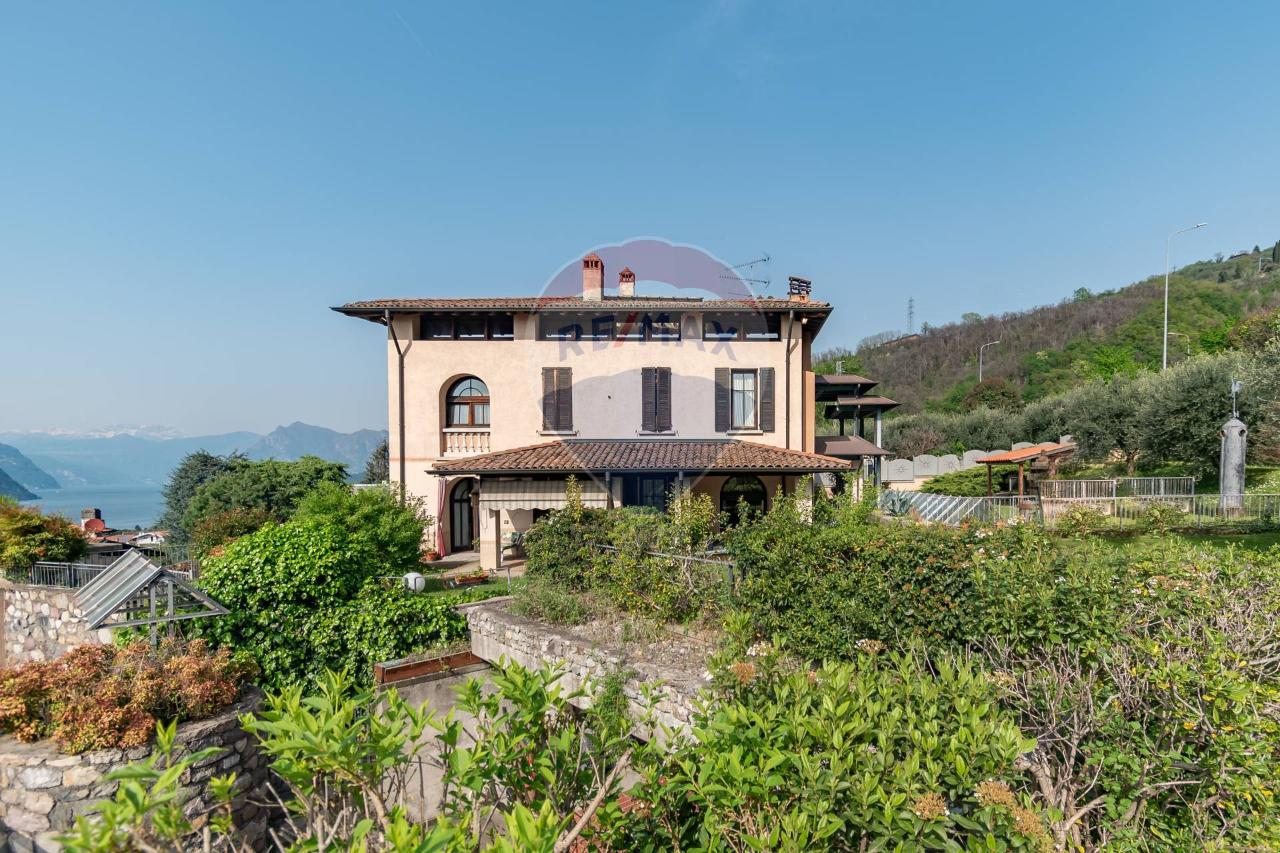 Villa in vendita a Iseo