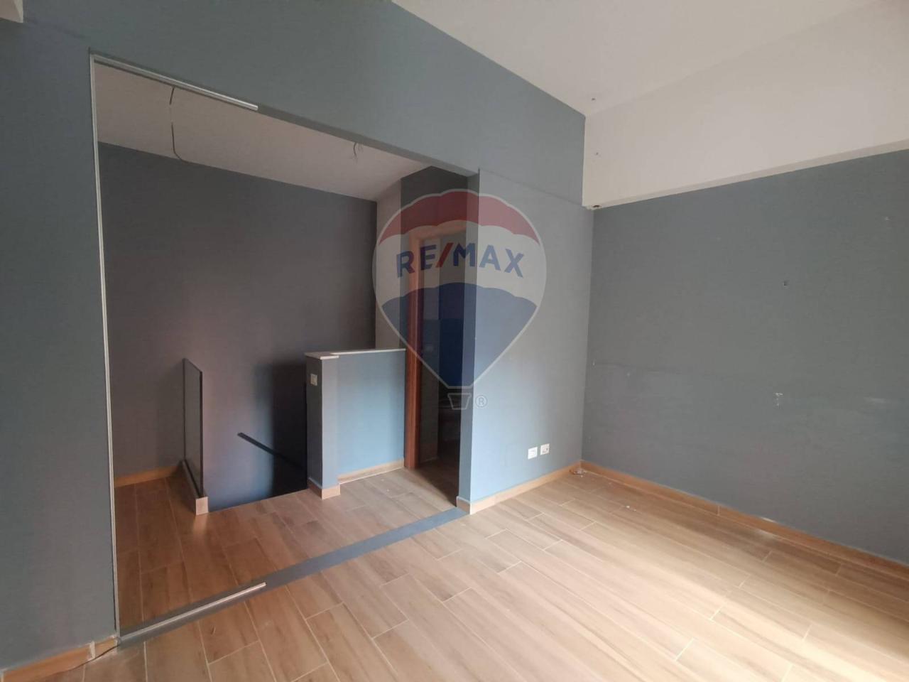 Ufficio in Corso Vittorio Emanuele 98, Nocera Inferiore, {3} - Foto 2