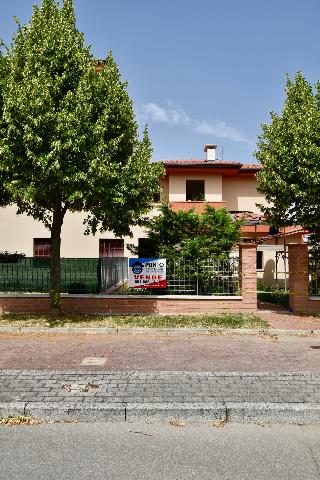 Villa a schiera in Via Carlo Alberto dalla Chiesa, San Pietro in Casale - Foto 1