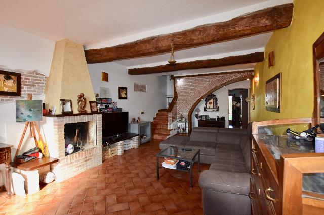 Terraced house in Via Scala Ponente, San Pietro in Casale - Photo 1