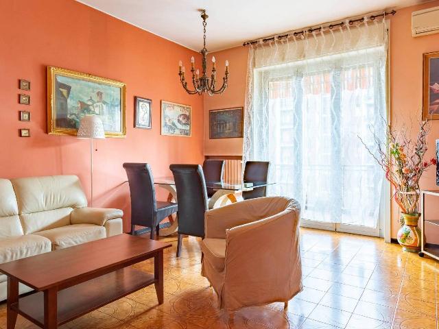 4-room flat in Via Don Luigi Guanella, Baranzate - Photo 1