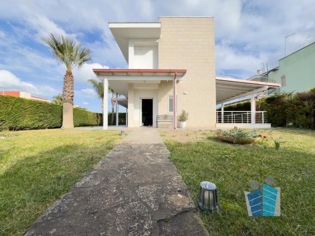 Mansion in Via Charles Le Corbusier, 12, Lecce - Photo 1