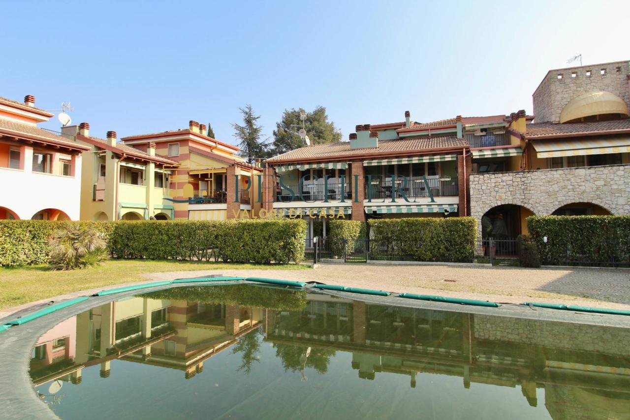 Villa a schiera in vendita a Peschiera Del Garda