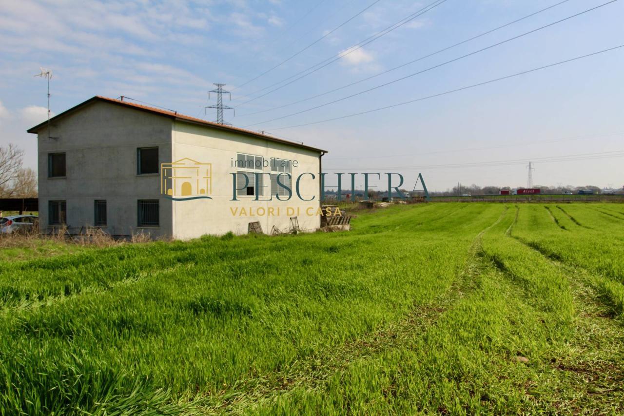 Terreno agricolo in vendita a Castelnuovo Del Garda