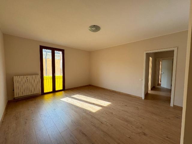 3-room flat in Piazza Vittorio Emanuele II, Salò - Photo 1